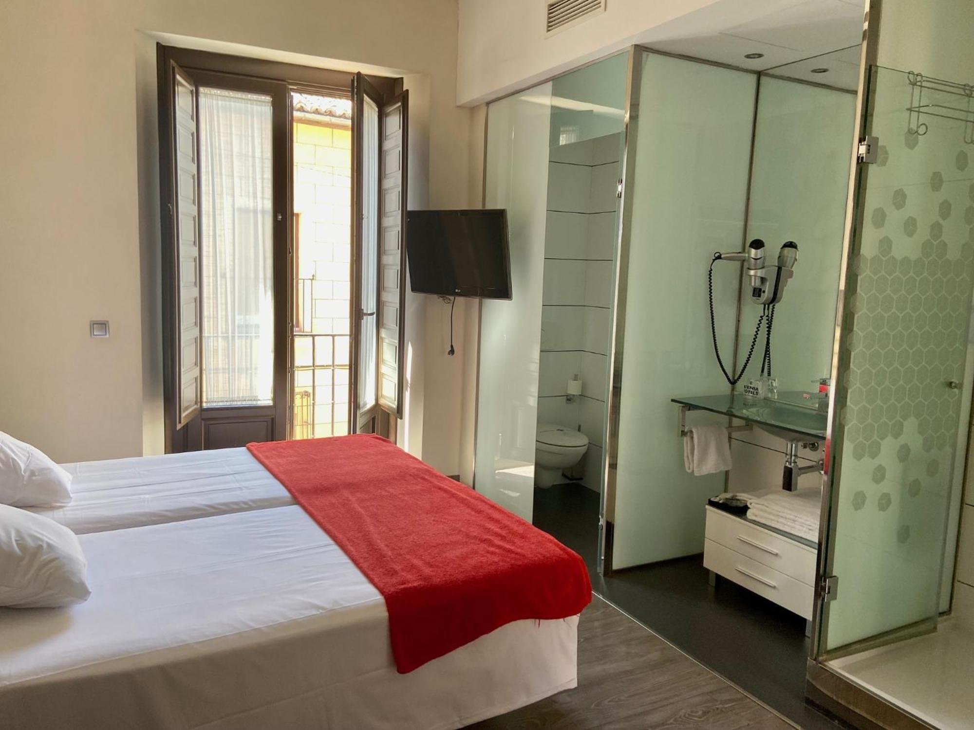 Evenia Alcalá Boutique Hotel Alcalá de Henares Extérieur photo