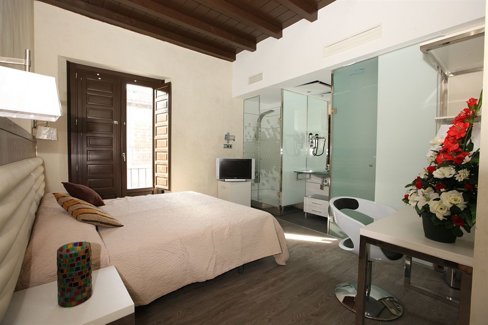 Evenia Alcalá Boutique Hotel Alcalá de Henares Extérieur photo