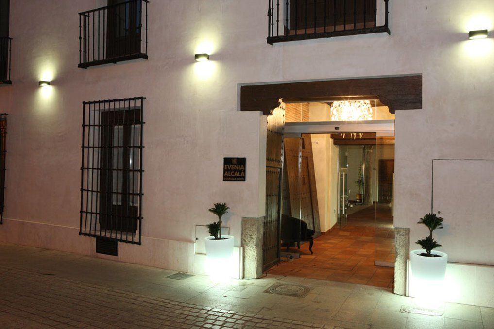 Evenia Alcalá Boutique Hotel Alcalá de Henares Extérieur photo